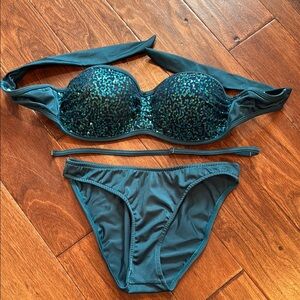 VENUS Green Underwire Bikini Set with Classic Brief